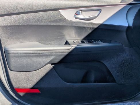 Used 2024 Kia Forte LXS image 11