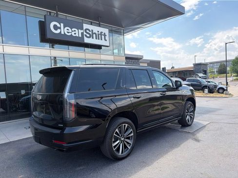 Used 2026 Cadillac Escalade Sport AWD/4WD image 6