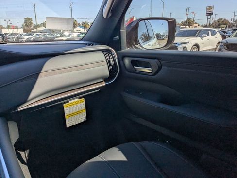 New 2026 Nissan Armada SL w/ Captain's Chari Seat Package AWD/4WD image 16