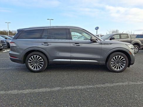 Certified 2023 Lincoln Aviator Reserve w/ Elements Package Plus AWD/4WD image 8