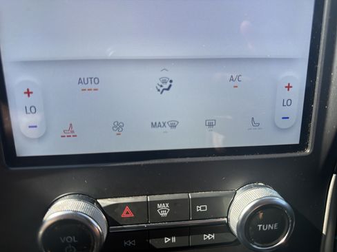 Certified 2024 Ford Edge SEL AWD/4WD image 28