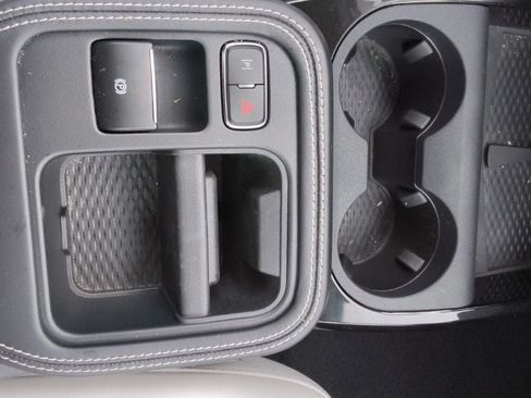 Used 2025 Ford Mustang Mach-E Premium AWD/4WD image 33