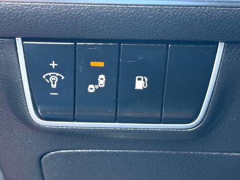 Used 2019 Kia Stinger BASE image 26