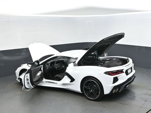 Used 2025 Chevrolet Corvette Stingray Coupe w/ 1LT image 43