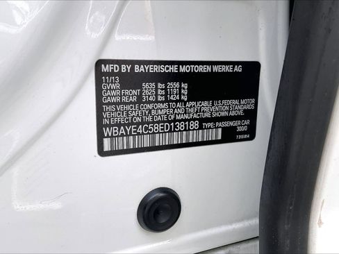 Used 2014 BMW 740Li image 33