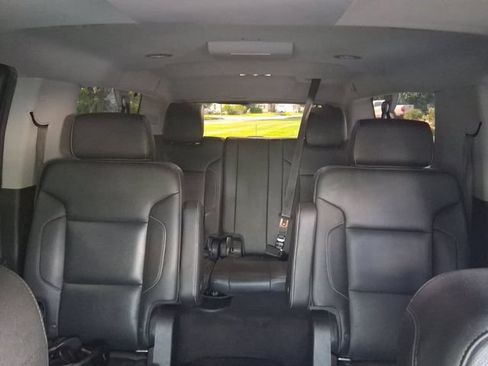 Used 2019 GMC Yukon XL SLT w/ Graphite Performance Edition AWD/4WD image 19