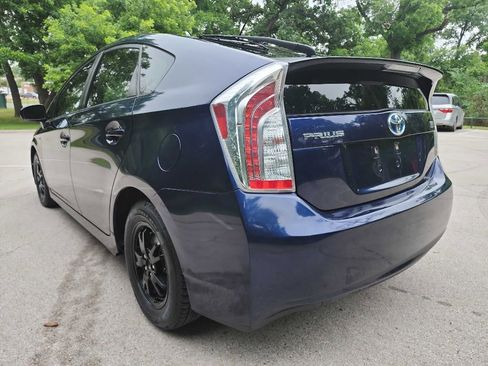 Used 2012 Toyota Prius Two FWD image 5