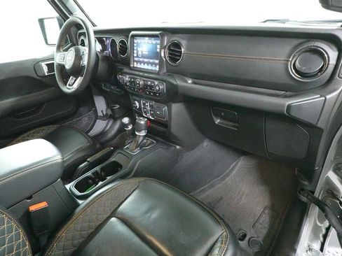 Used 2023 Jeep Wrangler Unlimited Sahara AWD/4WD image 35