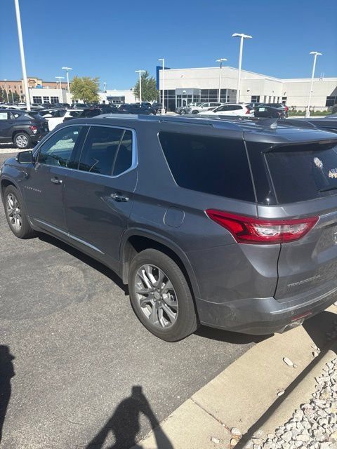Used 2018 Chevrolet Traverse Premier AWD/4WD image 3