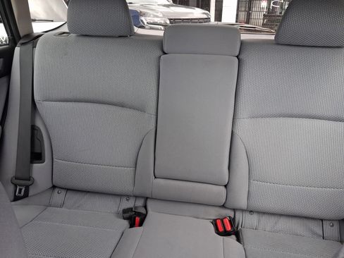 Used 2018 Subaru Outback 2.5i Premium image 23