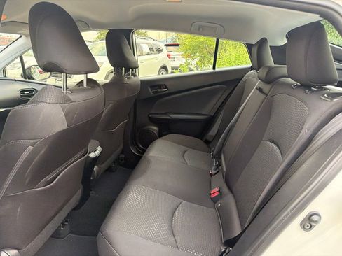Used 2020 Toyota Prius LE w/ Carpet Mat Package AWD/4WD image 20