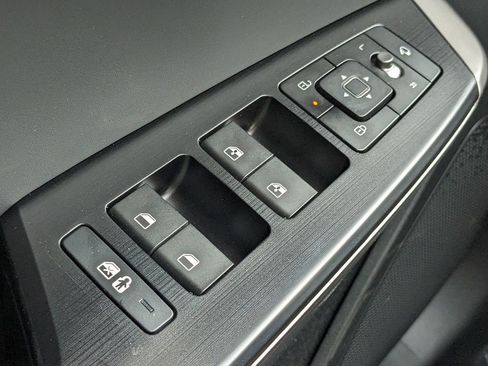 New 2025 Kia EV6 Wind RWD image 29