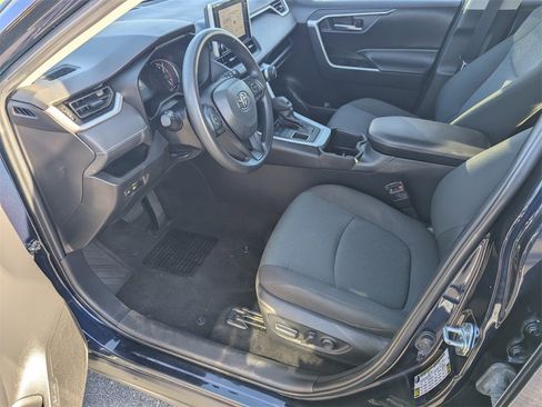 Used 2023 Toyota RAV4 XLE image 9