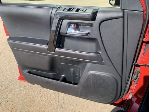 Used 2024 Toyota 4Runner TRD Off-Road Premium image 20