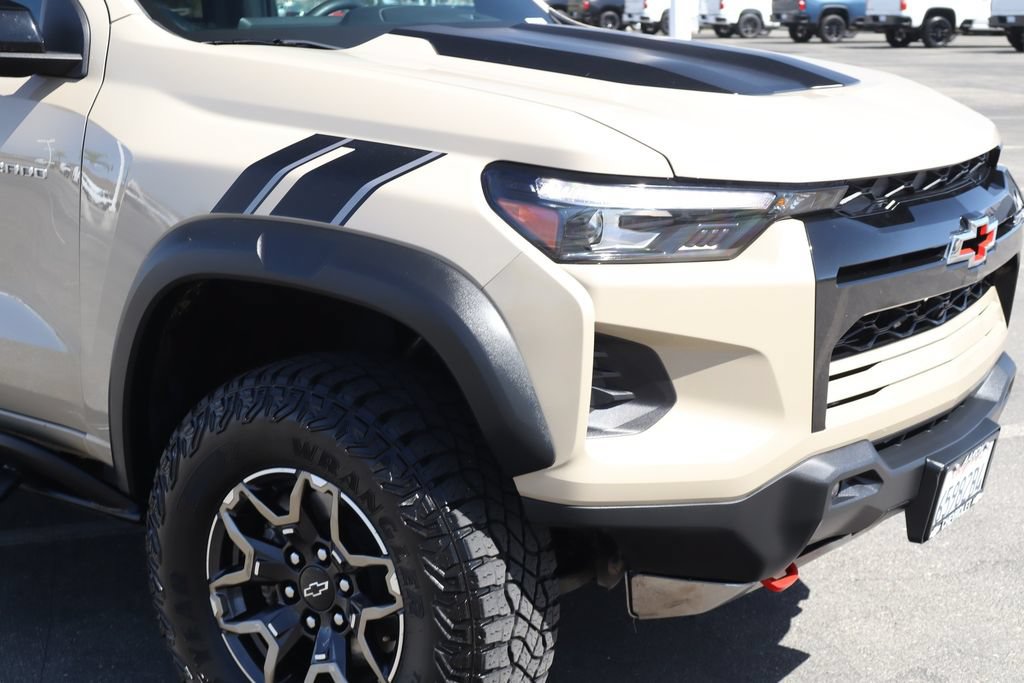 Used 2024 Chevrolet Colorado ZR2 w/ ZR2 Convenience Package III AWD/4WD image 9