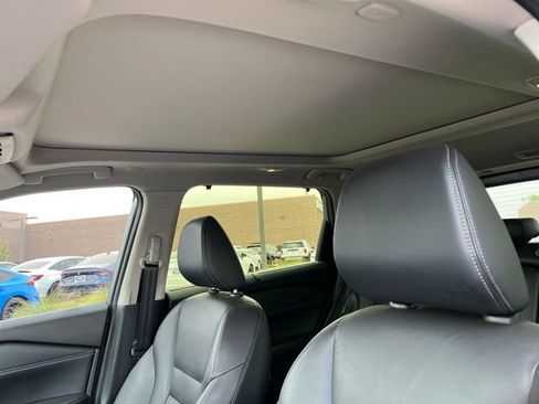 Used 2025 Nissan Rogue SL w/ SL Premium Package AWD/4WD image 13