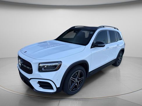 New 2026 Mercedes-Benz GLB 250 GLB 250 image 8