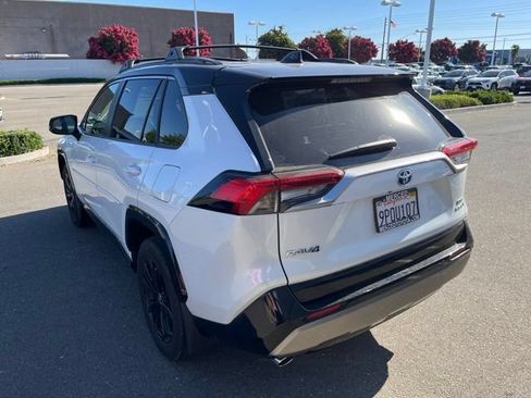 Used 2024 Toyota RAV4 XSE w/ Advanced Technology Package AWD/4WD image 7