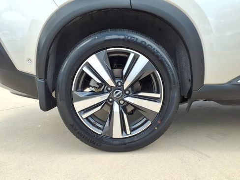 Used 2023 Nissan Rogue Platinum w/ Platinum Premium Package FWD image 19