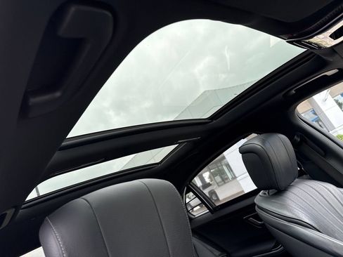 Used 2022 Mercedes-Benz S 500 4MATIC w/ AMG Line Package image 3