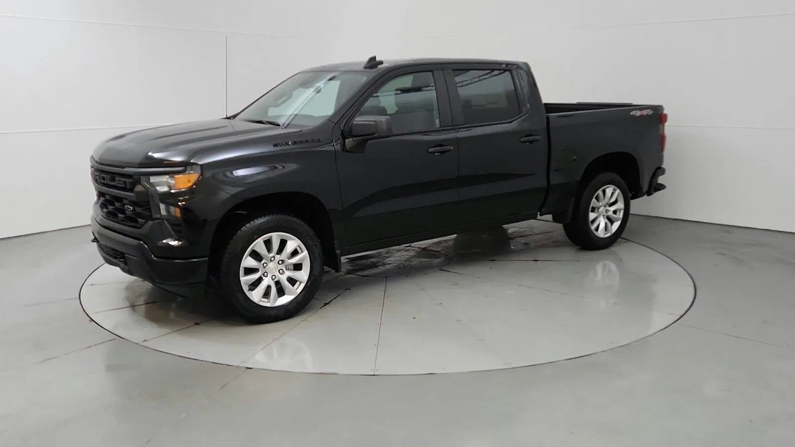 Used 2023 Chevrolet Silverado 1500 Custom w/ LPO, Dark Essentials Package AWD/4WD image 3