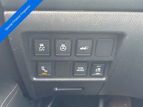 Used 2019 Nissan Pathfinder SL image 18