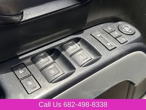 Used 2022 Chevrolet Colorado Z71 AWD/4WD image 20