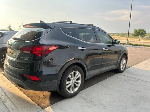 Used 2018 Hyundai Santa Fe Sport 2.0T AWD/4WD image 3