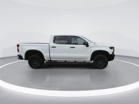 Used 2024 Chevrolet Silverado 1500 ZR2 w/ Technology Package AWD/4WD image 13