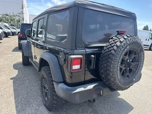 Used 2022 Jeep Wrangler Unlimited Sport AWD/4WD image 7