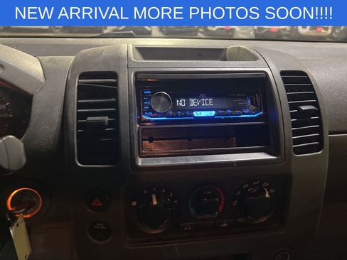 Used 2007 Nissan Frontier SE w/ SE Value Truck Pkg image 9