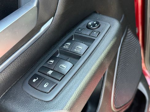 Used 2020 RAM 1500 Big Horn AWD/4WD image 14