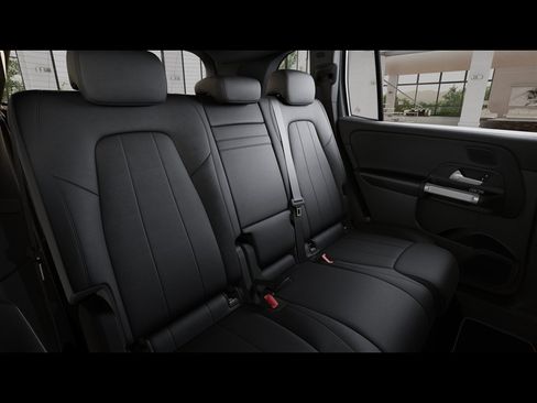 New 2026 Mercedes-Benz GLB 250 4MATIC image 40