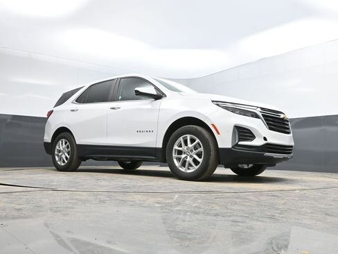 Used 2024 Chevrolet Equinox LT image 29