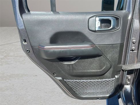 Used 2024 Jeep Wrangler Unlimited Rubicon w/ Technology Group image 16