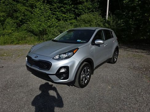 Used 2020 Kia Sportage LX AWD/4WD image 8