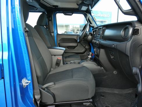 Used 2023 Jeep Gladiator Sport w/ Trailer Tow Package image 15