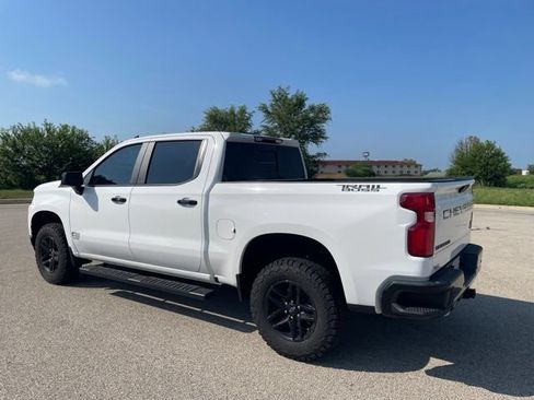 Used 2021 Chevrolet Silverado 1500 LT Trail Boss w/ Convenience Package II AWD/4WD image 4