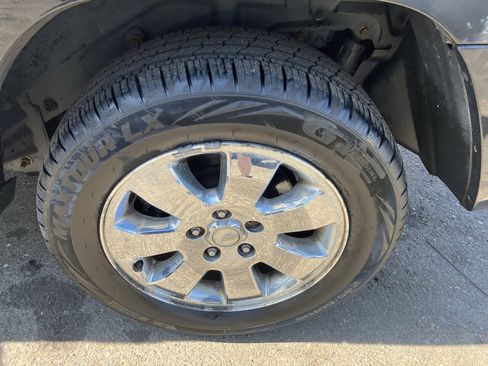Used 2008 Jeep Grand Cherokee Overland AWD/4WD image 16