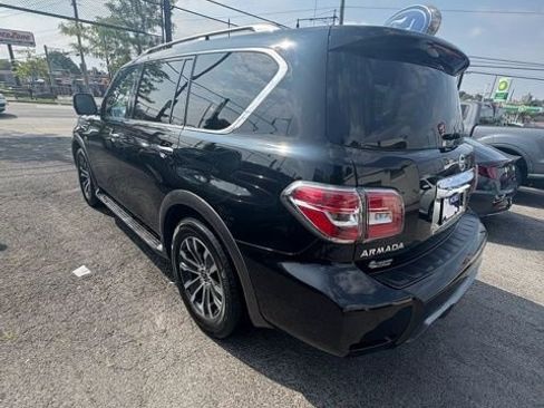 Used 2020 Nissan Armada SL w/ Premium Package image 2