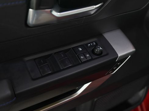 Used 2025 Toyota Sequoia Platinum image 24