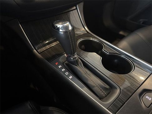 Used 2018 Chevrolet Impala LT image 26