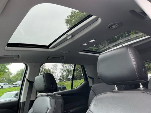 Used 2019 Chevrolet Traverse Premier w/ Redline Edition AWD/4WD image 25