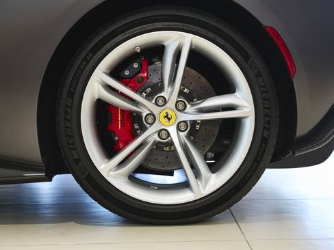 Used 2023 Ferrari 296 GTS RWD image 37