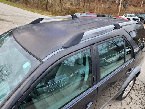 Used 2007 Ford Freestyle SEL image 6