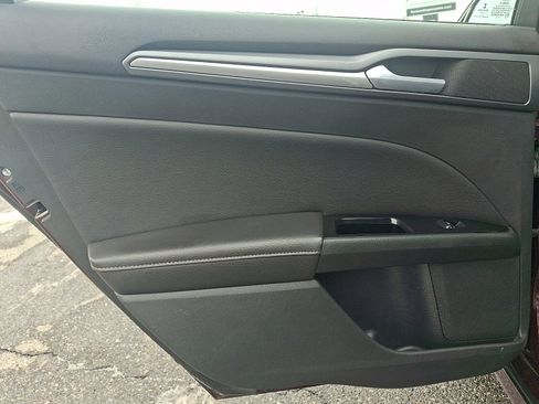 Used 2013 Ford Fusion Titanium image 13