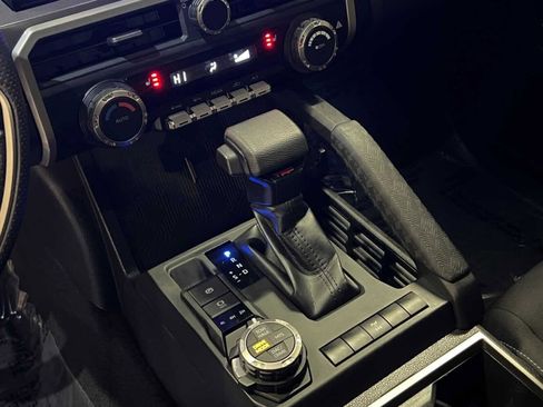 Used 2024 Toyota Tacoma TRD Off-Road image 22