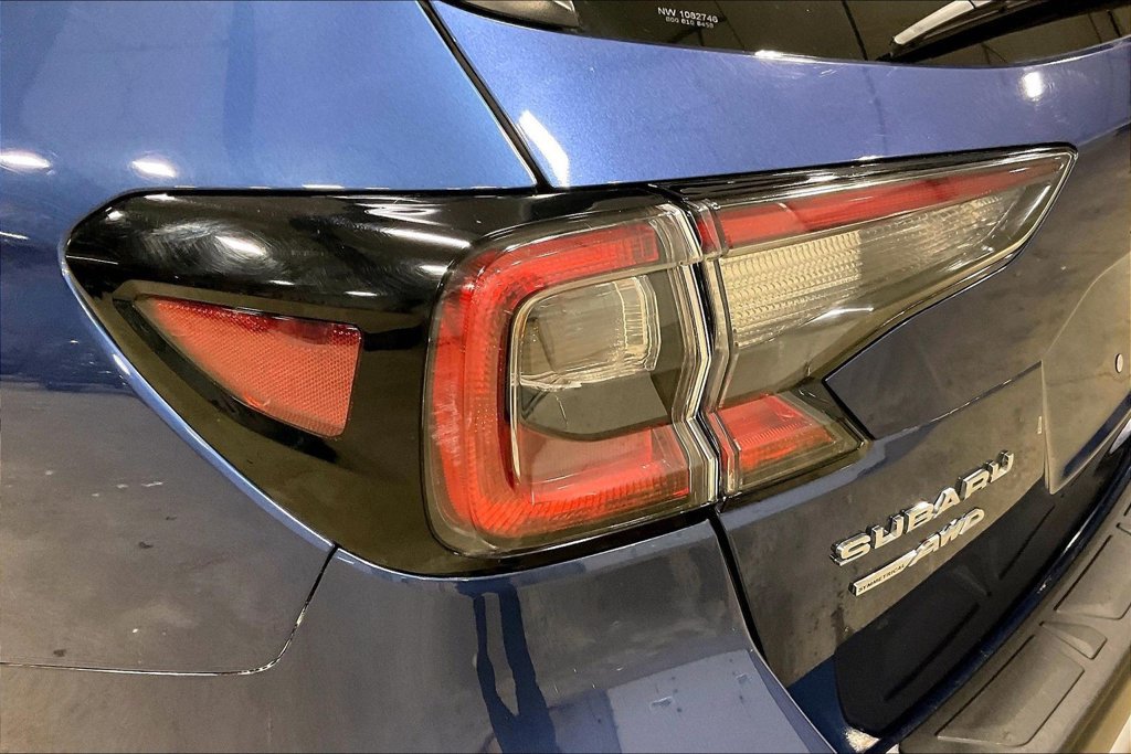 Used 2022 Subaru Outback Limited AWD/4WD image 24