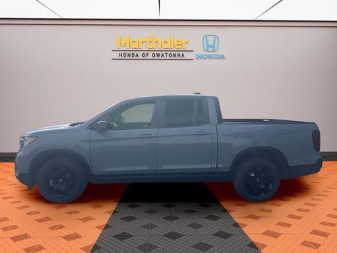 New 2026 Honda Ridgeline Black Edition image 2