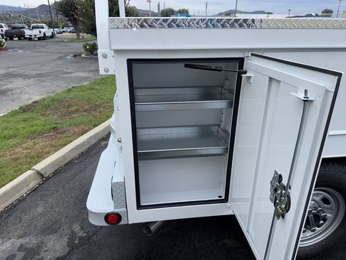 New 2026 Ford F250 XL w/ XL Chrome Package image 12